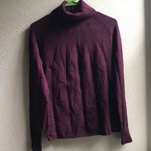 Maroon turtle neck